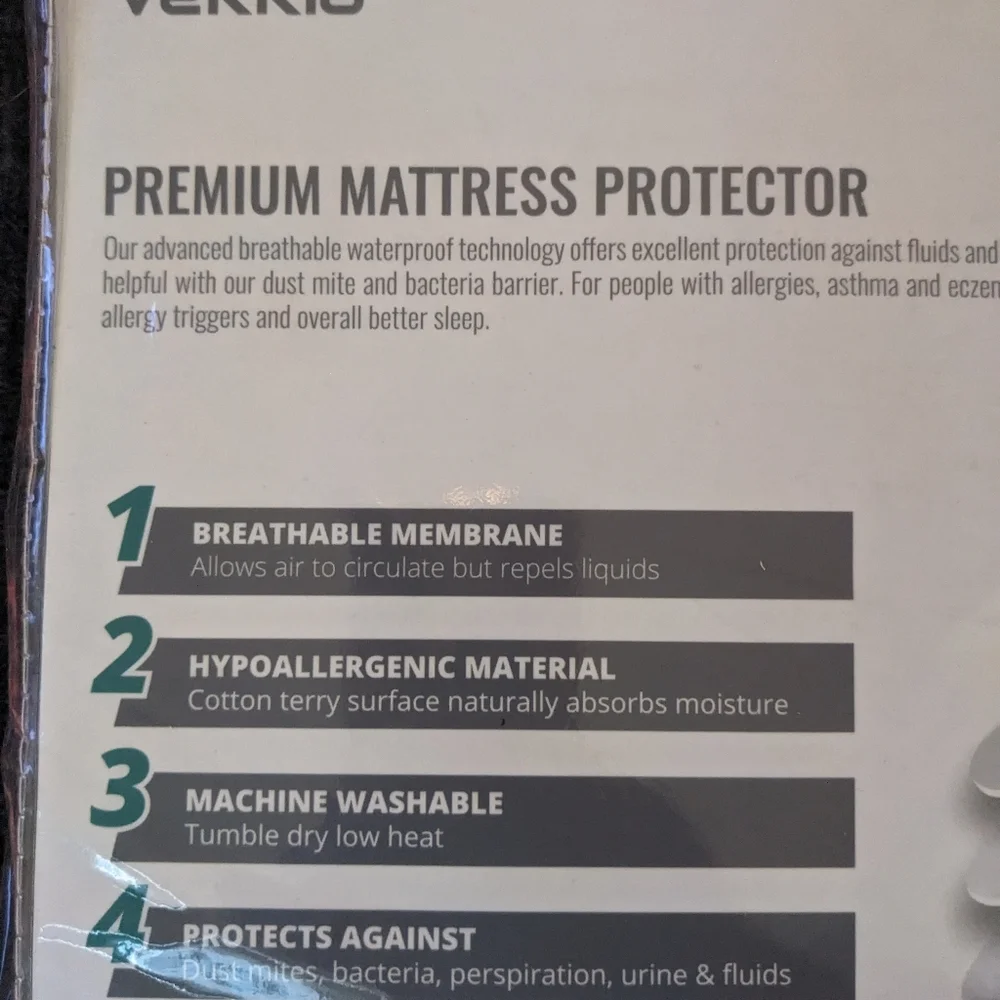 Mattress protector